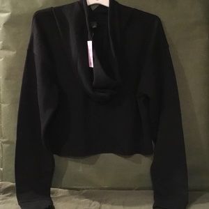 Wild Fable Woman’s Black Cropped Hoodie XL